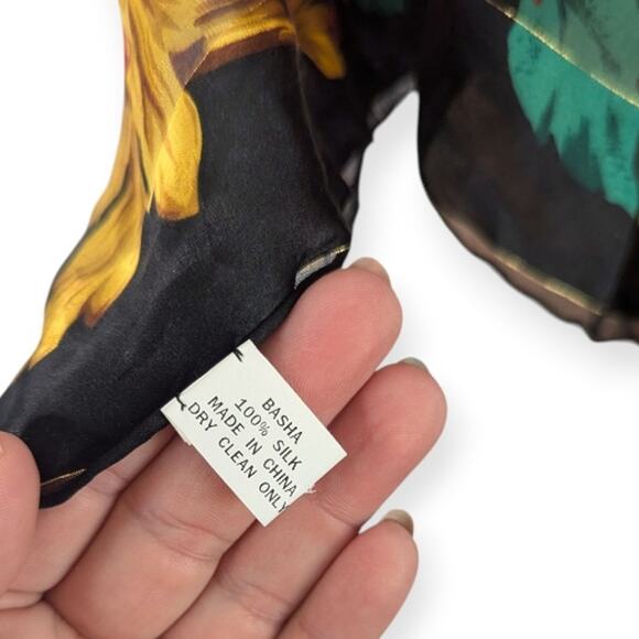 Basha Christmas Poinsettia Silk Scarf 36" x 36" square - Picture 5 of 5